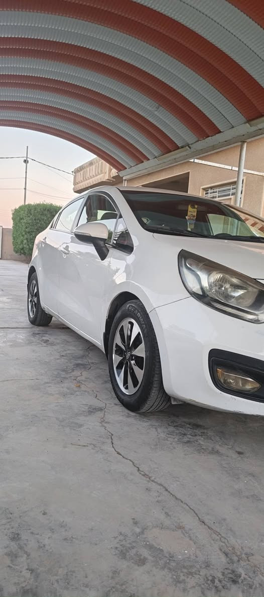 السلام عليكم
كيا ريو موديل 13 خليجي رقم سليمانيه
الضرر جاملغ صبغ وبارد باب خلف السائق
مواصفات معروفه
السعر 84
مكان السياره فلوجه 
***********
