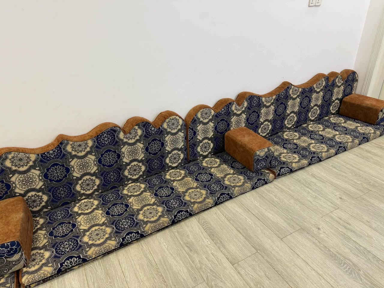 جلسه عربيه • ١٤م • تكيات