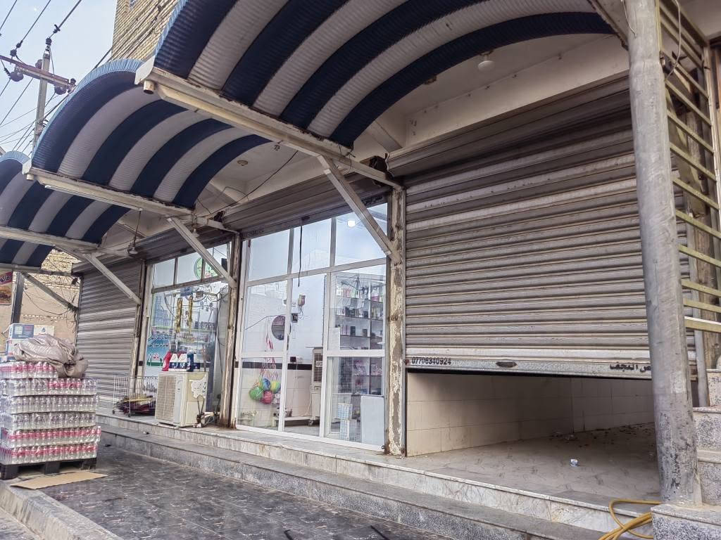 السلام عليكم محل للايجار في حي العامل شارع عكش الوصف يصير بنص شارع عكش مقابيله صيدليه ومجمع طبي وعيادة تجميل  بنفس البنايه مال محل المحلات البقيه واحد منهن اسواق والثاني مكتبة قرطاسية والثالث مطعم لفات
المحل يرهم لحميع المشاريع ماعدا المذكوره المحل صافي وجاهز مساحة جبيره هو اكبر محل بهاي البنايه تقريبا مساحتة ٤ونص *١٢ مجهز بالكامل كهرباء وماي ومحاري مابي اي نقص والرصيف مالته جبير والباب كبنك  وبي قماره للرصيف والله يرزق الجميع الي يفيدة يتصل وان شاء الله الله يقدم الي بي الخير
*********** عمارة, ميسان
