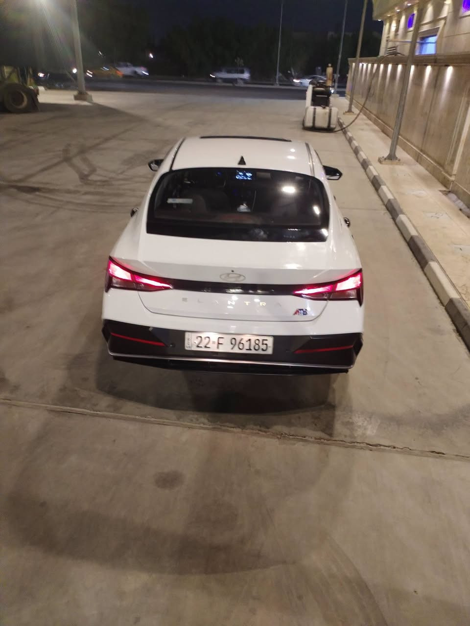 النترا وارد خليجي تجميع صيني جديدة سياره كفاله من الضربه والصبغ رقم اربيل شرط التحويل سيارة ماشية 99 مكان بغداد الكرخ *********** السعر ١٣٣
