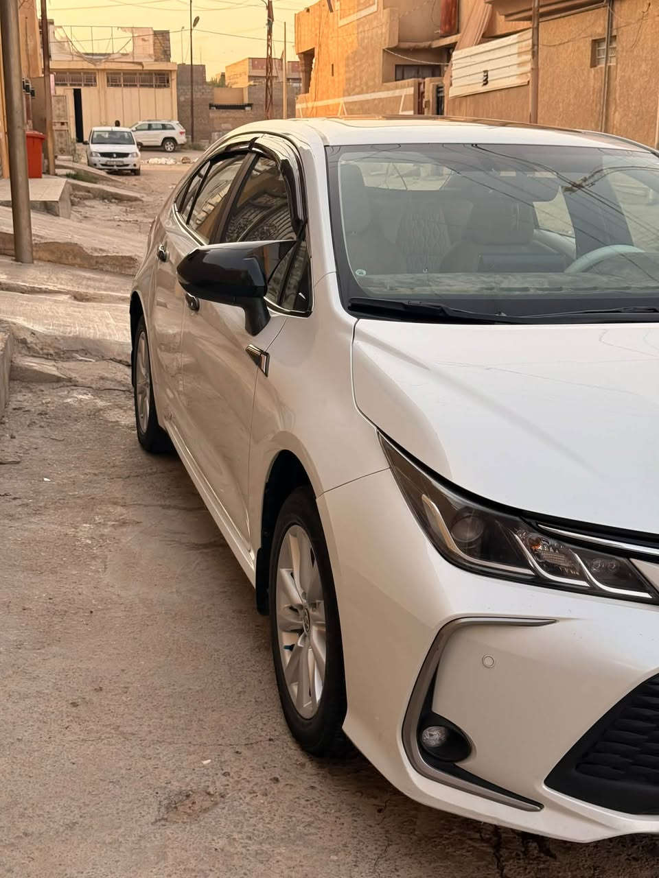 للبيع 
كورلا2023 خليجي شركه ساز 

رقم اربيل اوربي 

تحكم استيرن 

فتحه سقف 

مري كهرباء وشاير بالمري 

ماصده لد 

محرك 1800

بانزين فقط 

داخل ابيض + اسود 

بصمه تشغيل 

ماشيه 96,000k

باقي الموصفات معروفه 

محرك صدر كير تبريد كفاله 
السياره جديده فقط بارد قليل كلش باب الخلفي جها اليمين ممبين بس حبيت اذكره اما لباقي كفاله 

السعر 173 وبيها مجال قليل 

العنوان صلاح الدين دجيل 

رقم الهاتف ***********
