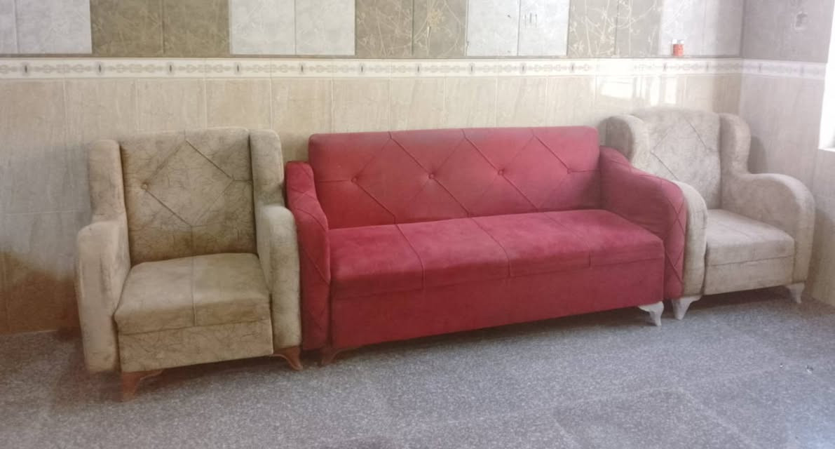 تخم عشر مقاعد نظيف جدا جدا السعر 225 جميله ساحه 55
***********
