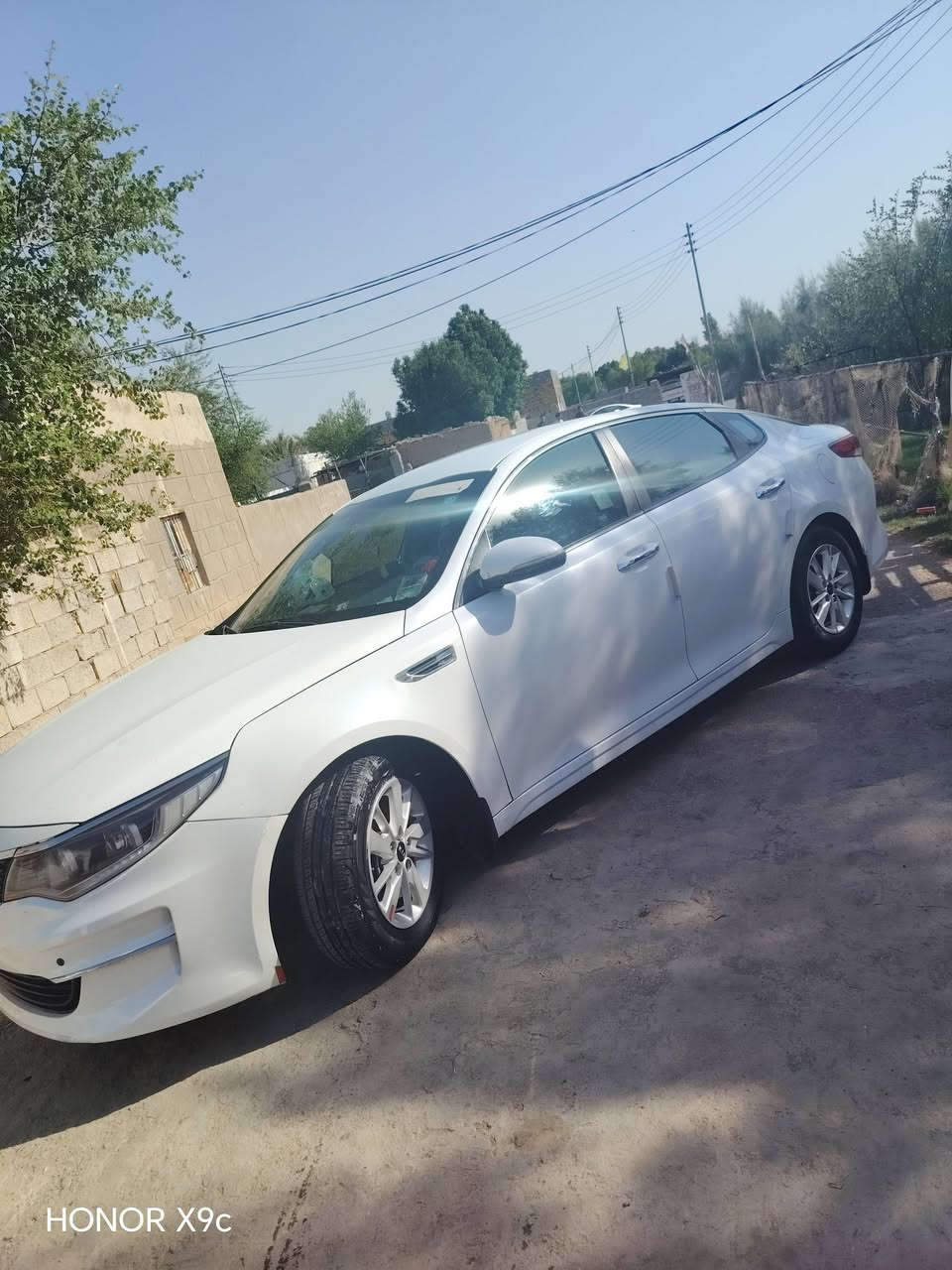 السلام عليكم..   اوبتما للبيع أمريكي  مكفوله ماعدا خشم الجاملغ. فقط السياره نضيفه جداً  بدون أي دواخل  غرفتها بلجيس. موديل 2016 . مكاني ميسان. ***********. معروف مواصفاتها

نص مكتوب في الصور:
- HONOR X9c