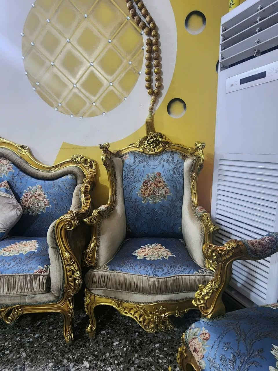 طقم ١٠ مقاعد • زان دمياطي • مطعم بورق ذهب