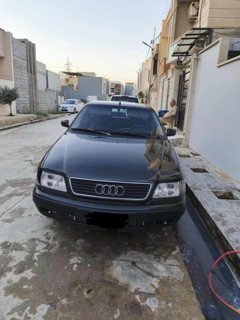 اودي A6 موديل ٩٥ كير عادي تبريد ثلج محرك محور باسات ٤ سلندر صبغ حزام رقم انكليزي كوبون بنزين  ٤٠ ومجال 
***********
