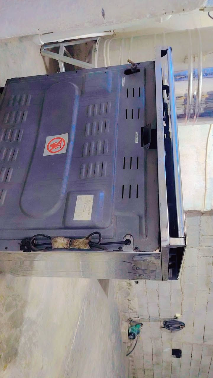 طباخ مستعمل • شغال • شرط ع الفحص