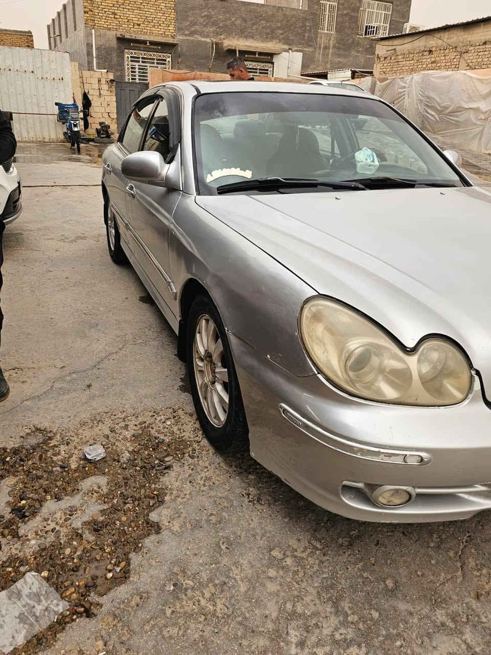 السلام عليكم سوناتا وفود موديل 2003 6 سلندر مكينه وكير مكفولات حداديه زينه تبريد ثلج تخم تاير شاشه تاب كامره دواره مكاني بابل مركز مدينه.  السعر 43 أو مراوس   سياره حديثه.        ‏‪***********‬‏
