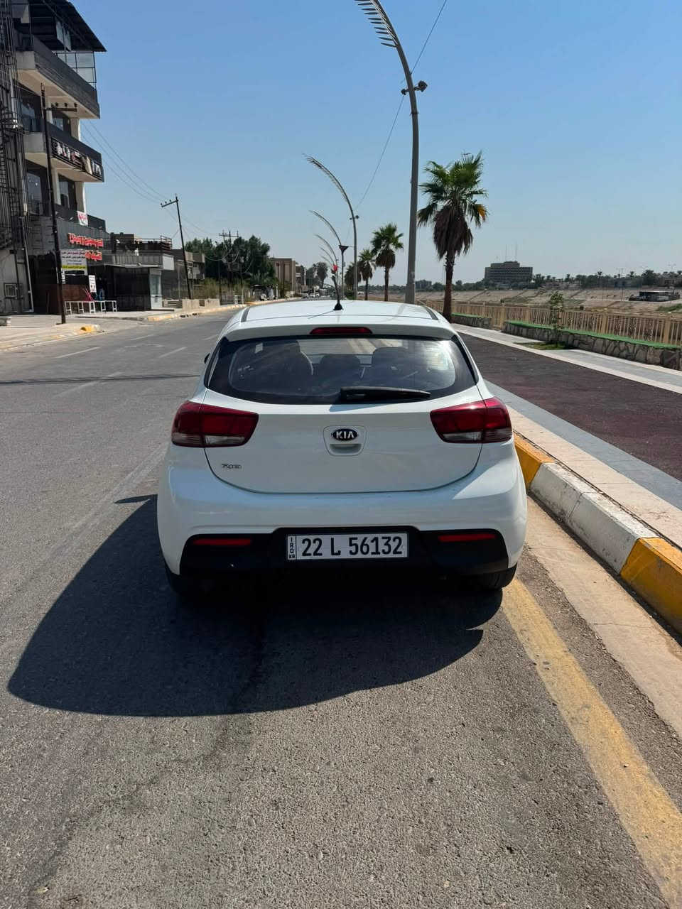 كيا ريو هاشباك موديل 18  خليجي بيها تبديل بابين بلاديات
سعرها 95 بيها مجال  
***********
