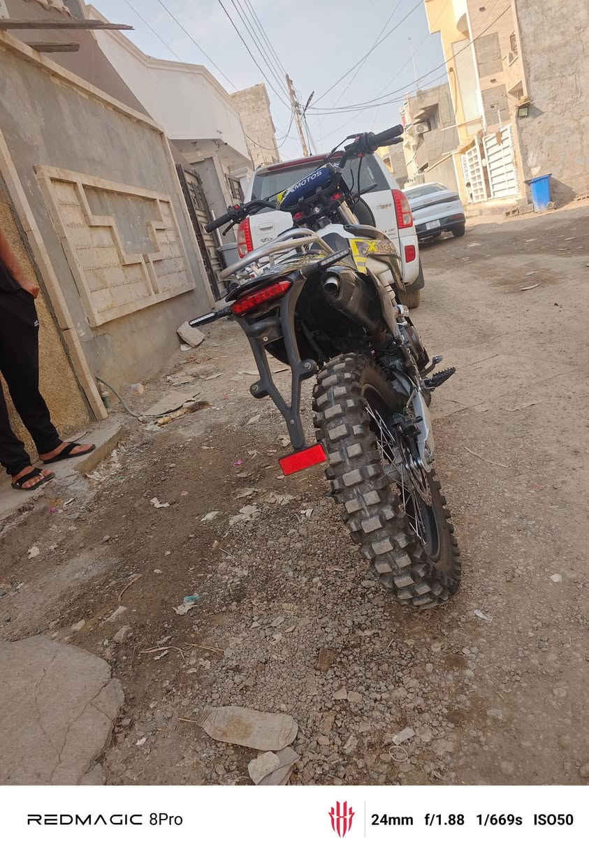 قفاز XMOTOS • ٣٠٠ • اوراق كاملة