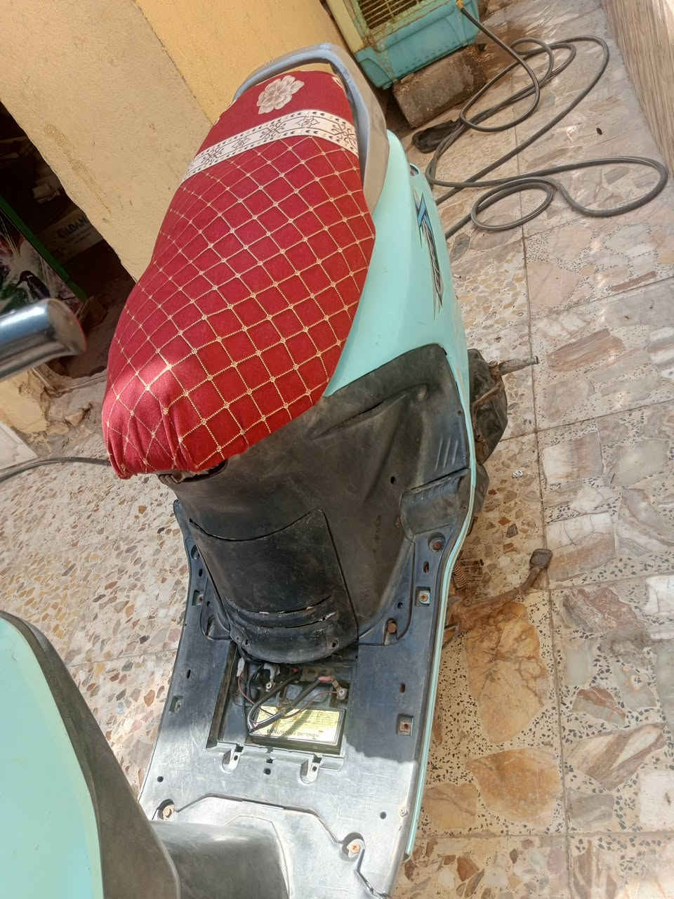 السلام عليكم 
دراجه فراشه 140 للبيع
كهربائياتها كله شغاله 
شلعه ومعدل 
السعر 250 وبيها مجال حك الجيه 
بابل القاسم للاستفسار ***********
