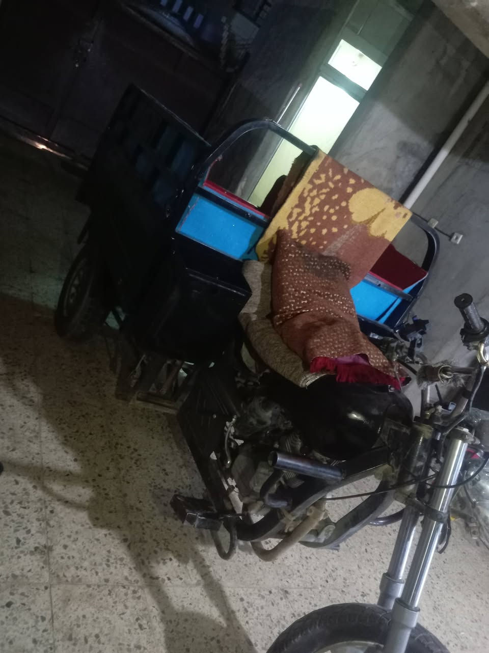 سلام عليكم ستوته مقفوله  للبيع  فول نظافه  ويا الجنج سعر 900 وبيه مجال ***********
