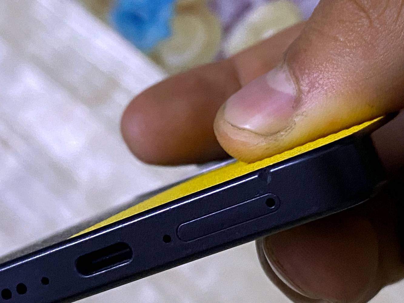 بوكو x7pro  نضيف ذاكره 512 بدون ملحقات الجهاز نضيف كلش بس بي ثلمه موضحه بل صوره  سعره 360 وبي مجال رقمي ***********