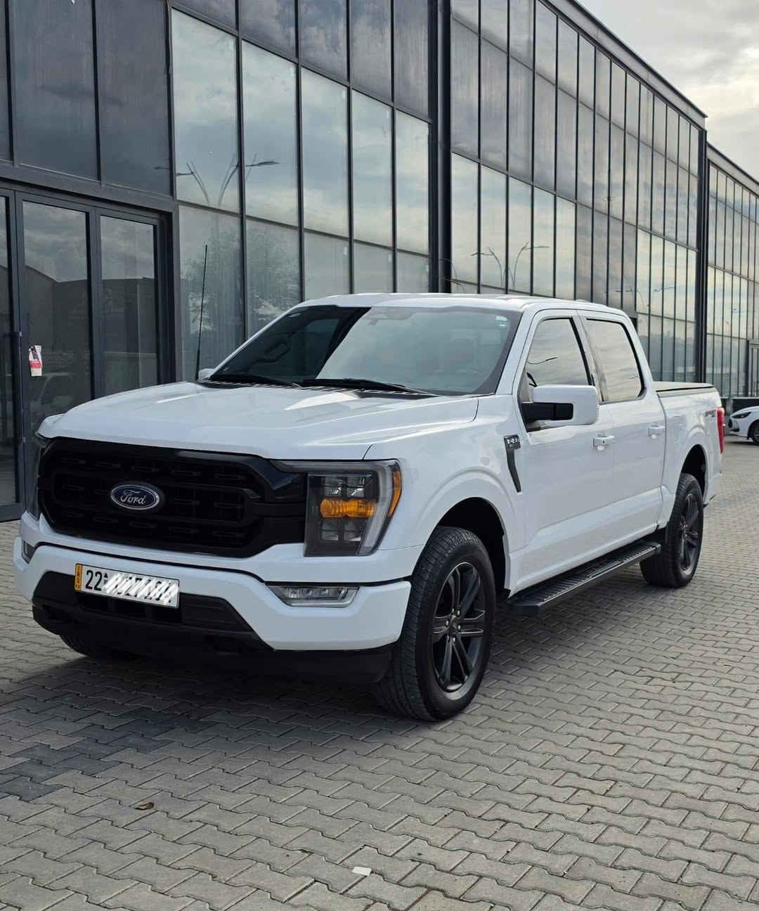 فۆرد F150. مۆدیل 2023 مواسەفات XLT
49 هە زار ڕۆیشتوە 
سپۆرتە.  4x4
ڤول مواسە ڤات بە س بێ سڵایت 
 بە ناوی خۆمە وەیە   
بێ بۆ یاخ بێ ئێرباک بێ دە عم بێکرانە وە   
مە کینە ی  ٣.٥  ئیکۆبووست 
هە مو گیانی بە شەرت چرکە ی تیانیە 

ڕەقم شانسی 
1FTFW1E82PKE96575
 
سعر: لە کۆمێت داوای بکە ڕاستەوخۆ بۆت دێت 📩 

گێر و مەکینەی بەشەرت نەکراونەتەوە 
هیچ کێشەیەکی نییە 

ژمارەی خاوەنی 
***********
