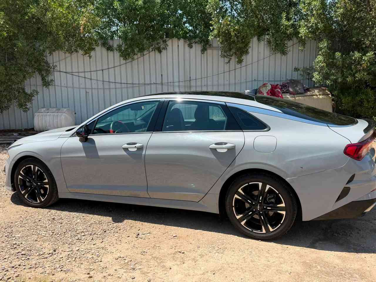 🚘 للبيع Kia K5 1.6 Turbo GDI 🚘
فول مواصفات بانورما ليد أشاير داخل جلد 
✨ سيارة كيا K5 موديل [2023]
🔹 محرك 1.6 Turbo GDI Smartstream
🔹 تيربو – أداء قوي واقتصادي
🔹 گير أوتوماتيك
🔹 لون سمنتي 
🔹 السيارة حسب الظاهر بالصور نظيفة من الداخل والخارج
🔹 مكينة تيربو موضحة بالصورة

🔹 السيارة واردة حادث، وتفاصيل السيارة وحالتها موضحة بالصور المرفقة 📸

🔹 العداد:78,000 ميل 
🔹 المواصفات/الفئة: GT فوول 
🔹 مكان السيارة: شارع فلسطين 
🔹 السعر: 17,000$

📞 للاستفسار:
رقم الهاتف: [***********]

⚠️ ملاحظة: يرجى الاطلاع على الصور جيداً قبل الاتصال
