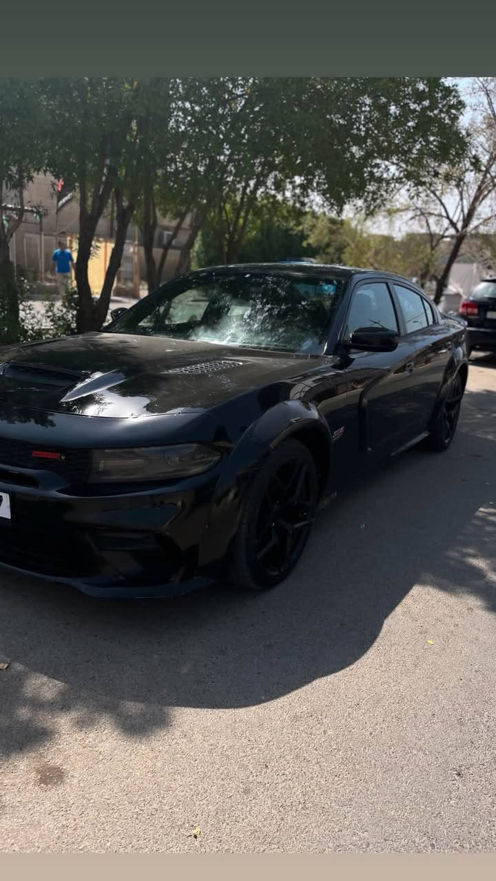 السلام عليكم جارجر 2017 sxt
رقم بغداد محرك 3600 كير ومحرك كفالة
السيارة عليه وايد نضيفة / تو ويل 
ماشية 114 / رقم جديد /هزة جديدة
كشن كهرباء + تدفئة ش
شاشة جبيره تشغيل عن بعد بصمت ابواب 
صندوق بصمة تبريد قطعتين
صور الحادث داخل المنشور + صور السونر 
السعر 178 قابل للتفاوض 
المكان بغداد /الزعفرانية
***********
