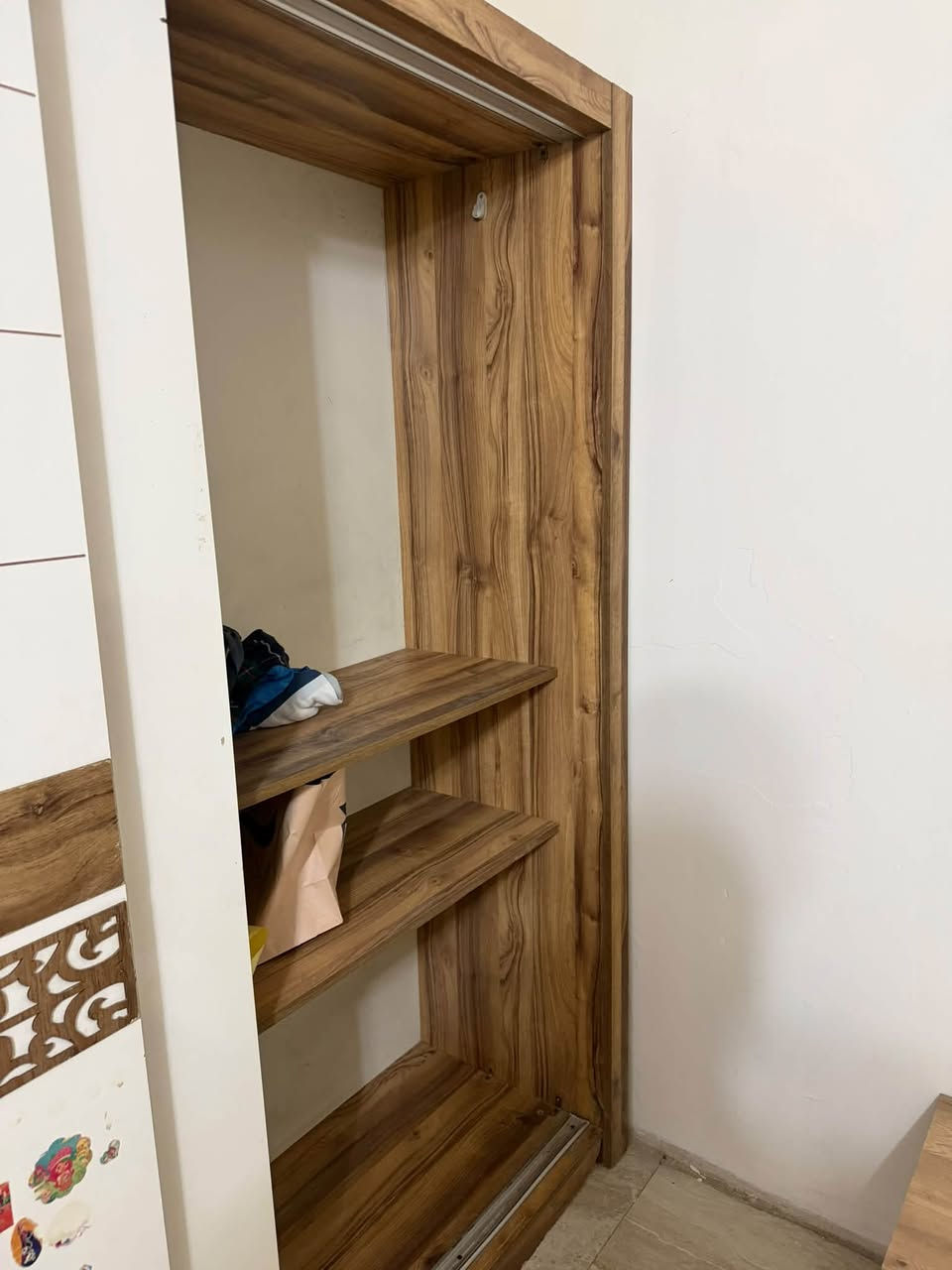 الغرفه 5 قطع نظيفه مع دوشك طبي السعر 225 الف 

العنوان الدوره 

***********
