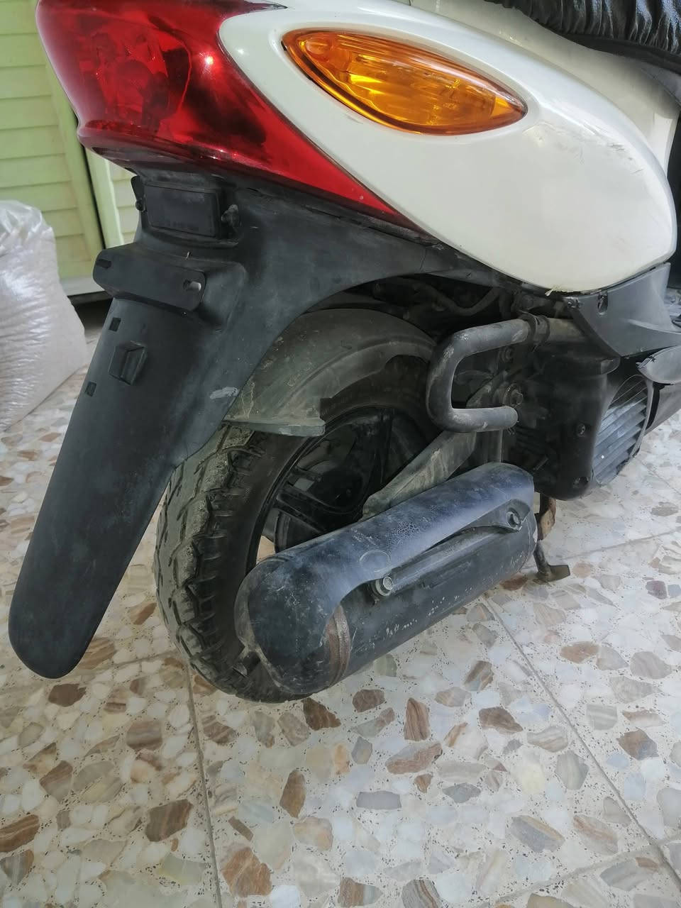 متاح • طوريج • تواصل
