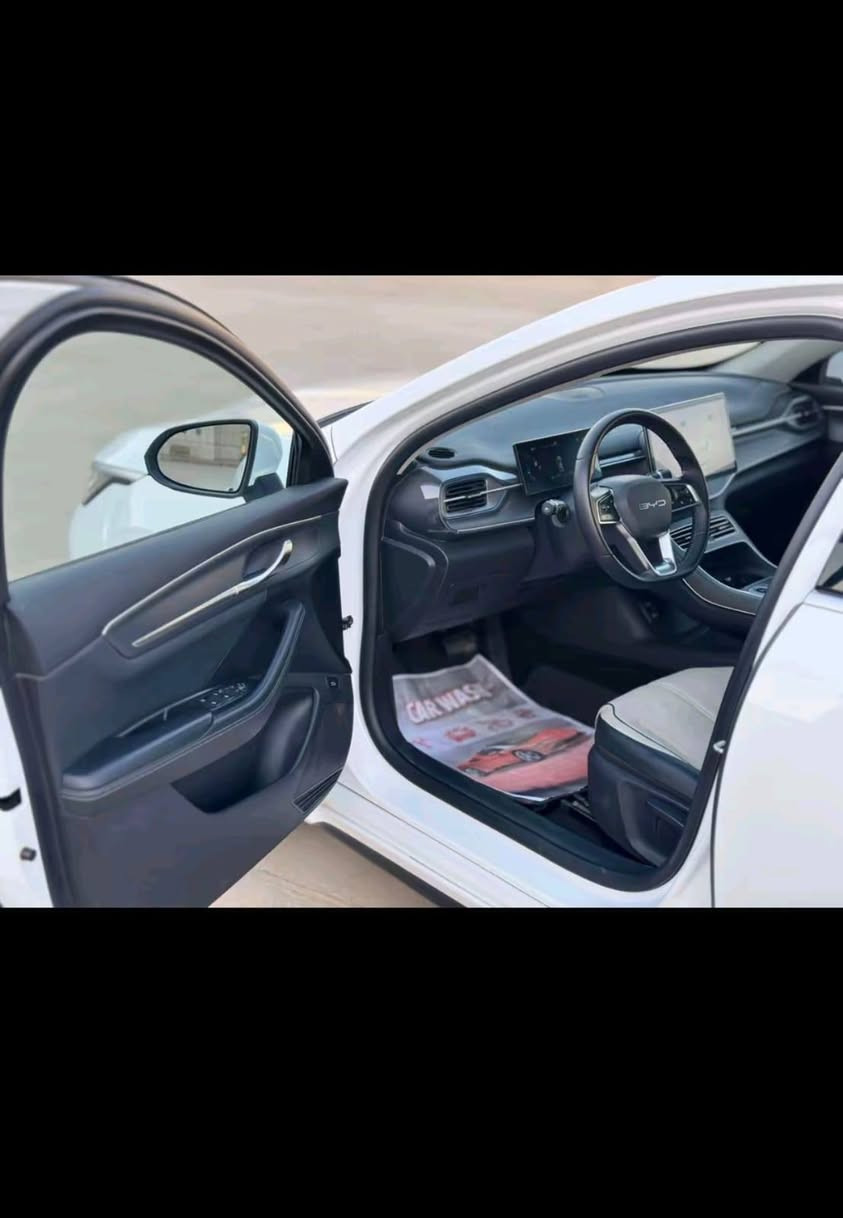 بي واي دي دستروير مديل 2025 مستخدم ماشيه 23.000km نضيفة على وضع الشركة فول مواصفات عدى الفتحة بصمة تشغيل عن بعد كارت دخول وتشغيل ملحقاتها كاملة تحديد مسار مثبت سرعة مانع انزلاق كير ماوس. اوتو هولد. انارة LID بلكامل. كامرة خلفية. شاشة كبيرة. + مواصفات اخرى
مكاني بصره للاستفسار اتصال على الرقم 
***********
بي واي دي دستروير مديل 2025 مستخدم ماشيه 23.000km نضيفة على وضع الشركة فول مواصفات عدى الفتحة بصمة تشغيل عن بعد كارت دخول وتشغيل ملحقاتها كاملة تحديد مسار مثبت سرعة مانع انزلاق كير ماوس. اوتو هولد. انارة LID بلكامل. كامرة خلفية. شاشة كبيرة. + مواصفات اخرى 
للاستفسار 
***********
