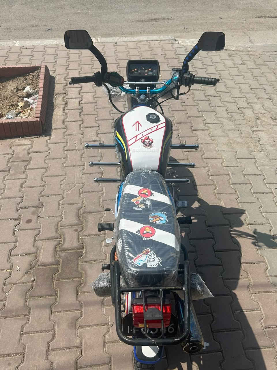 دراجة إيراني موديل 23 محرك150cc
ما بيها أي نقص بس لبريك الگدام
كهربائيات كلها شغالة 
سعر 600وبيها مجال
لتواصل ***********
