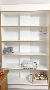 عارض خشبي مال امزون وشي أن وإلكترونيات كلشي يرهم  توصيل ماكو 077524912...