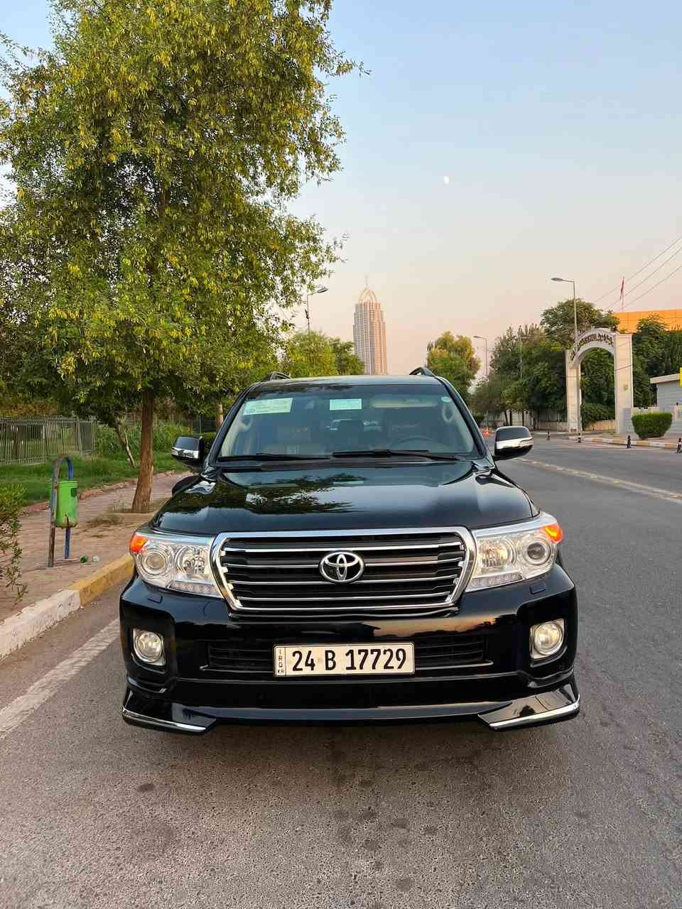 سلام عليكم
Land Cruiser Gxr V6
وكالة جيهان 
فول مواصفات ١/١
بدون صبغ سيارة مكانين صغير بارد 
سيارة جديد مابي ربع دينار مصرف 
سنوي جديد 
سعر ٣٣٨ ورقة مجال 
مكان اربيل 
واتساب ***********
