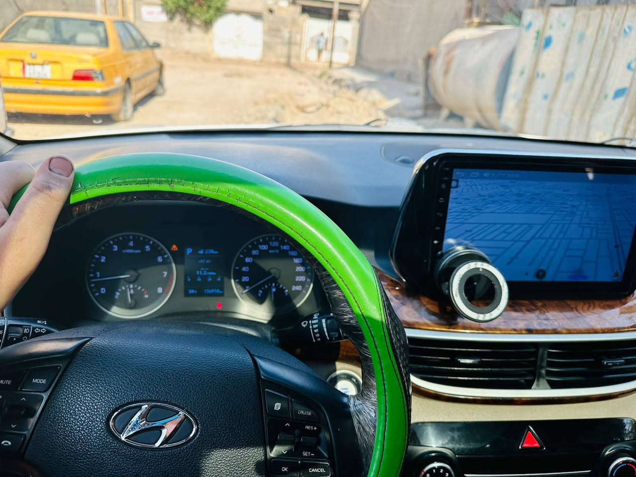 سلام عليكم توسان البيع 🤎 موديل ٢٠ فول مواصفات بنرامه شباك الد كشنات كهربائيه سياره ماشيه ١٣٦ حقيقي سعر سياره 190 وبيهه مجال شي قليل مكان سياره بغداد فلكت حي نصر سياره بسمي تحويل ثاني يوم ❓ رقم ***********
