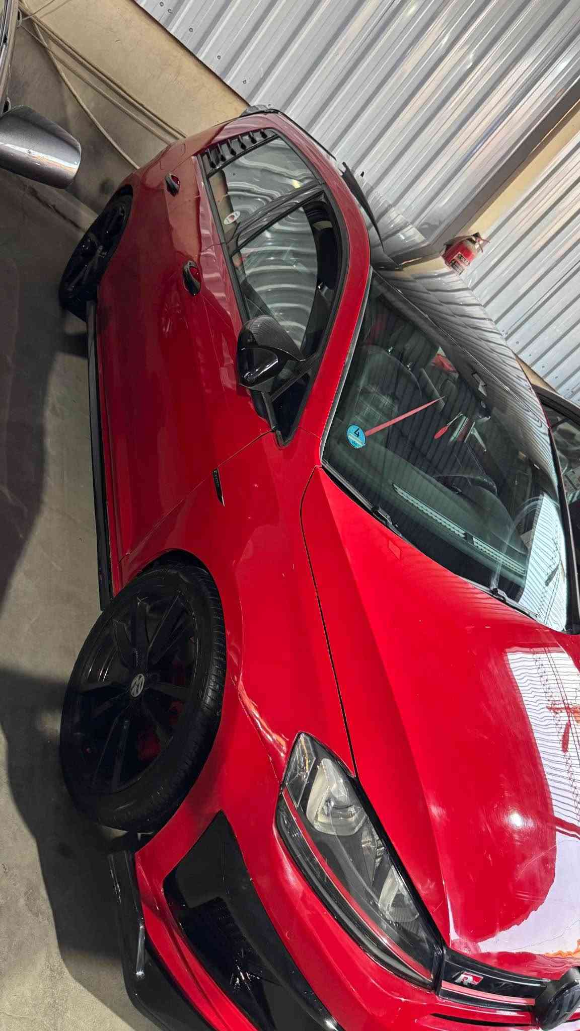 گؤلف GTI شريكة صباح 2017 دوو پارجةي بوياخة بةبي ناو گرتن سحري ١١٥$ رةقةم و سةنةوي هةموي نوية سةيارةكة زور پاك و بي كيشةية

*********** أربيل, العراق
