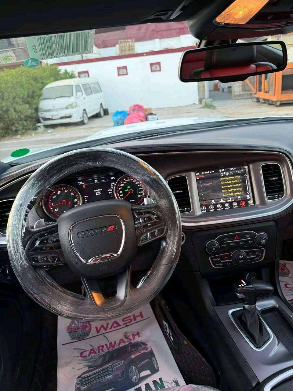 جارحر ٢٠٢٢ خليجي وكالة هارلم اخت الزيرو
سلام عليكم 
قطعه نادره و مميزه 📍
الموديل :2022  GT PLIS. (خليجيه) جيتي بلاص 
(سياره وكاله هارلم )
العداد : 6 الاف  فقط . بحالت زيرو 
الضمان : 3 سنوات او 60 الف كيلو متر . 
المحرك : V6.  3.6L .
(سياره داخله احمر كله جلد اصلي ❤️)
الون ابيض🪬🤍
(سياره بعده فابلون الشركه بيهه اصلي )
(سياره جديده بمعنى الكلمه)
(سيارة مكفوله من الصبغ و البارد و التبديل )
(سياره رقم اربيل الجديد تحويل ثاني يوم )
المواصفات :
* نسخة  GT PLUS - SUPER TRACK PAK.
* نقطة عمياء . 
* مصابيح أمامية زنون . 
* كشافات الضباب زنون . 
* المصابيح الأمامية مع LED . 
* حساسات . 
* شاشه كبيرة مع نظام ملاحة نفكيشن GPS .
* الشاشة مع اوپشنات SRT . 
* سستم صوت الپاين .
* ويل قياس 20 انج . 
* فتحت سقف (سلايد) . 
* مقاعد جلد رياضية . 
* مقاعد أمامية كهربائية عدد 2 . 
* ذاكرة لحفظ وضعيات الجلوس (ميموري) . 
* مقاعد أمامية تبريد وتدفئة . 
* مقاعد خلفية تدفئة . 
* تشغيل عن بعد . 
* ستيرن كهربائي . 
* تدفئة ستيرن . 
* محدد سرعة . 
* تلفون بلوتوث . 
* كاميرا خلفية .
* مرايا متحسسة للاضاءة العالية .
* كير شفتر بالستيرن . 
* دخول ذكي (بصمة) .
السعر ( 260 ) ماكو هيج سعر 
بس لان محتاج للبيع ومستعجل 
هذا رقمي ***********
اتصل اي وقت متوفر
