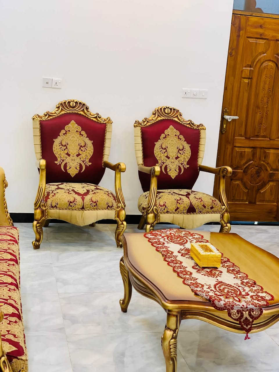 السلام عليكم تخم زان الأصلي للبيع العدد 10 مقاعد مع طبلة وسطيه السعر 900 وبي مجال الموقع واسط الصويره

***********
