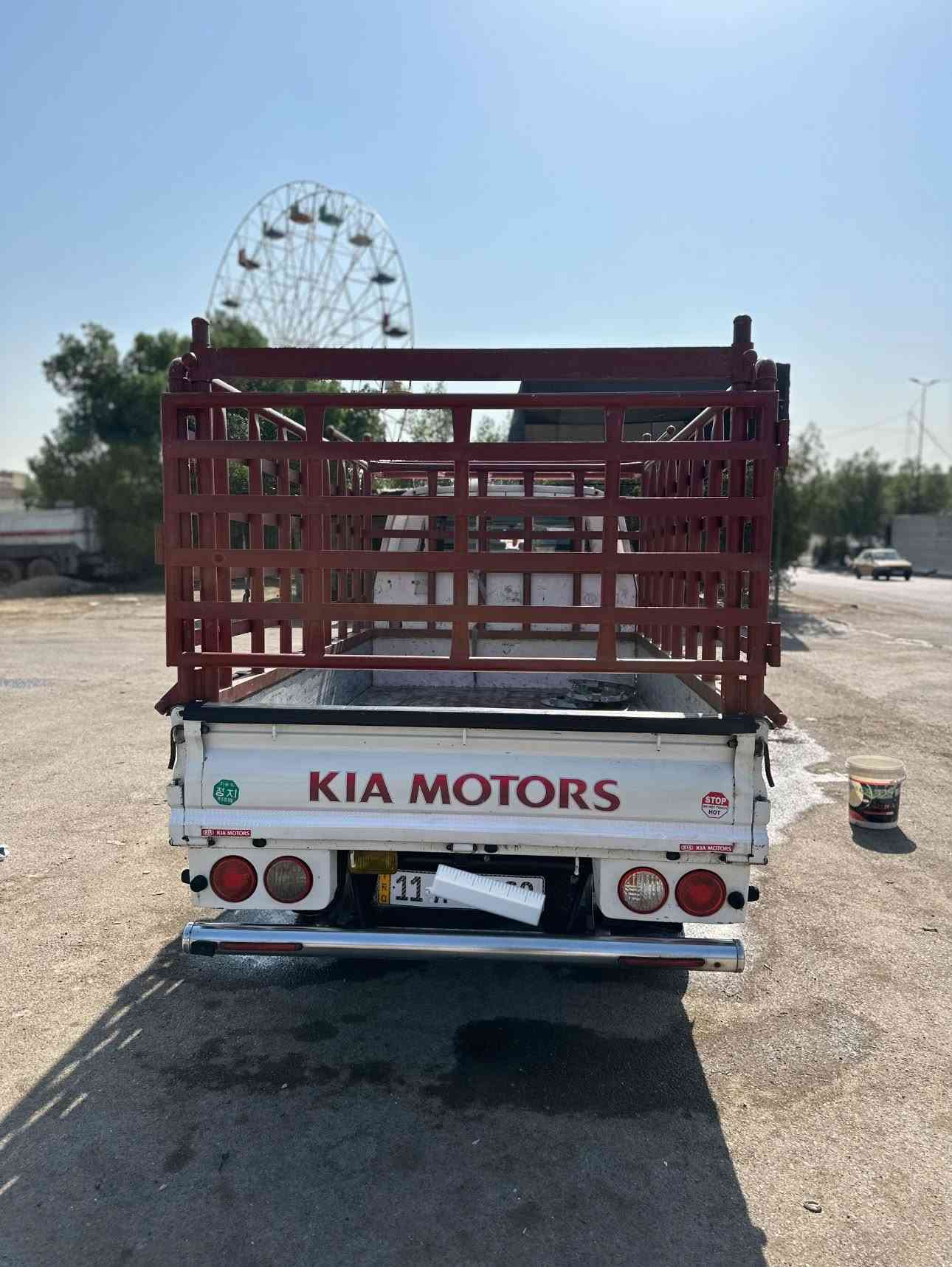 السلام عليكم كيه نثيه ٢٠١٣
سياره جديده مكينه كير اكسن ضربه دعمه كص شاصي كله مكفول مكينه لا تنقص ولا تبخر كير اكسن مكفولات 
ضربه دعمه كص ما بيها 
بيعا رصعات بارد  مرجهيها 

سنويه ٢٠٢٩ تحويل مباشر عقد مروري 
تخم تاير جديد بل الجيس 
حداديه صدر جديد سياره خير من الله 
العنوان بغداد مدينت الصدر الحبيبيه 
***********
