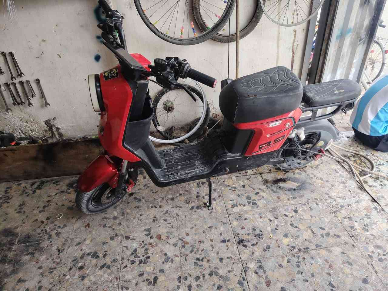 باسكل شحن • بطاريات جديدة • نضافة ٩٠٪