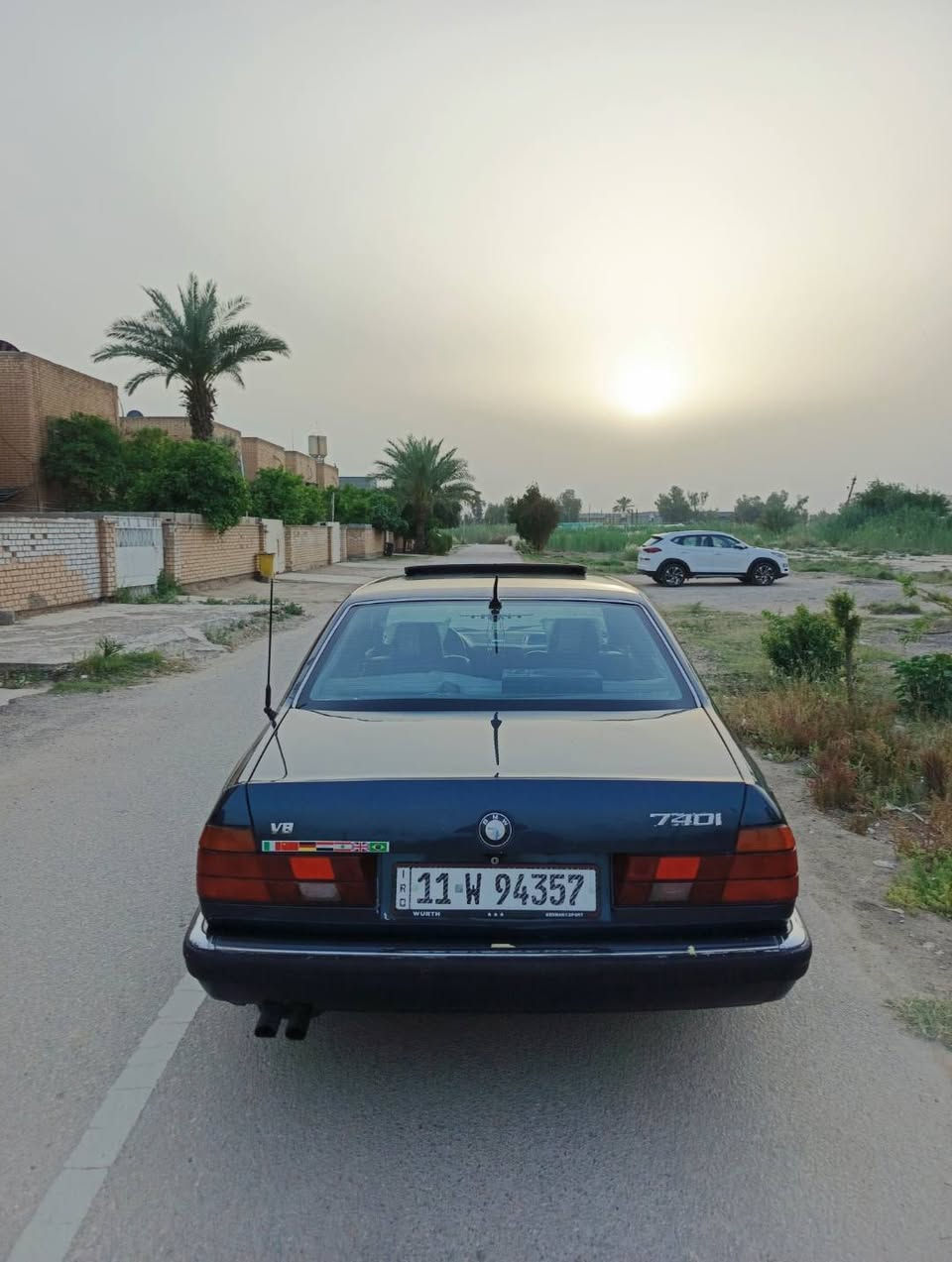 سياره BMW
حجم 735
مكينه وگير خير من الله 
سياره حلوه ونضيفه 
تبريد شغال ثلج 
كهربائتها كلها شغاله 
سياره صدرها 75/%
تخم تايرات جدد 
سعر 50$وبيها مجال
العنوان بابل مشروع المسيب 
علمًا ان سياره تحويل ثاني يوم
رقم الهاتف ***********
