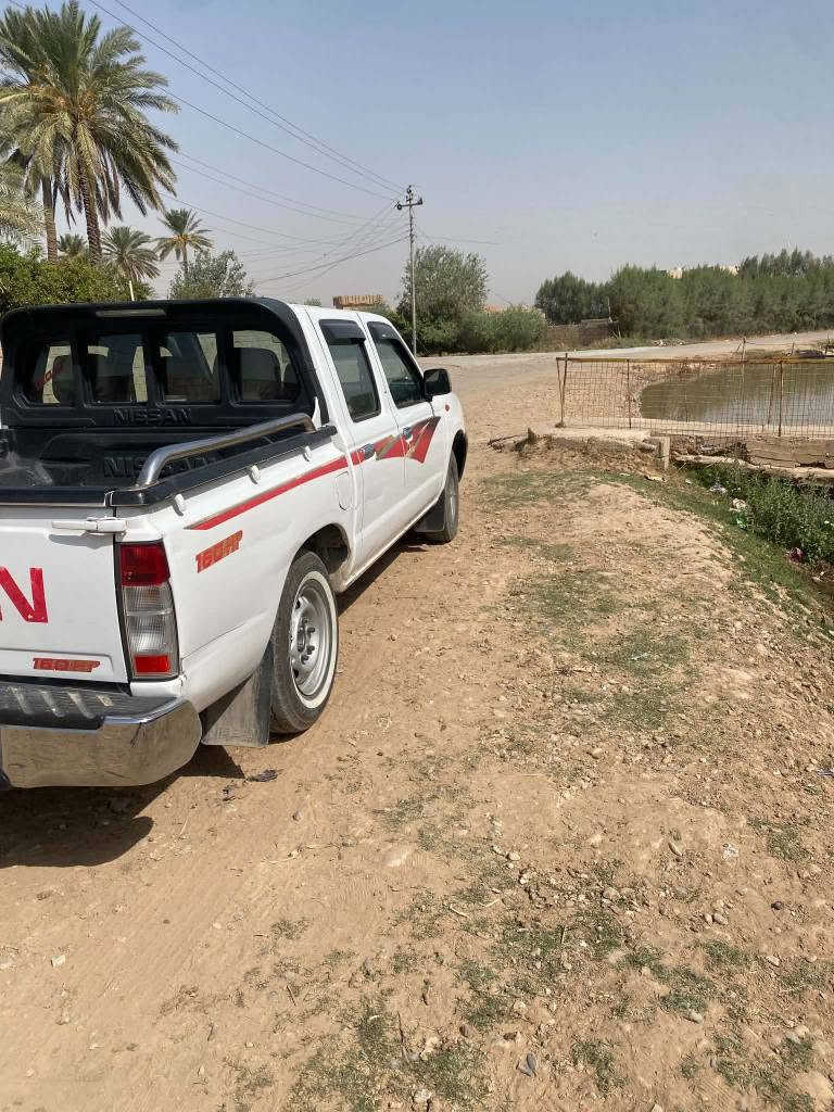 نيسان موديل 2013 رقم كركوك مشروع وطني لل٢٨ بطاقه بنزين بيها محرك كير صدر تبريد كلها شرط سياره بيها قطعتين بونيد وجاملق بدون دواخل مكان السياره الحويجه داخل السعر 125 بي مجال (((اخوان اني مكلف بل نشر اتصل عل رقم ))) ‏‪***********‬‏ ابو علاوي كركوك, العراق

