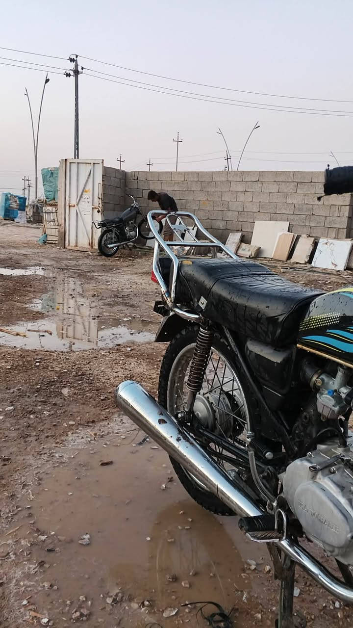 سلام عليكم دراجة  البيع والشراء يخابر  مديل 2020 مكانك ديالى بلدروز ***********
