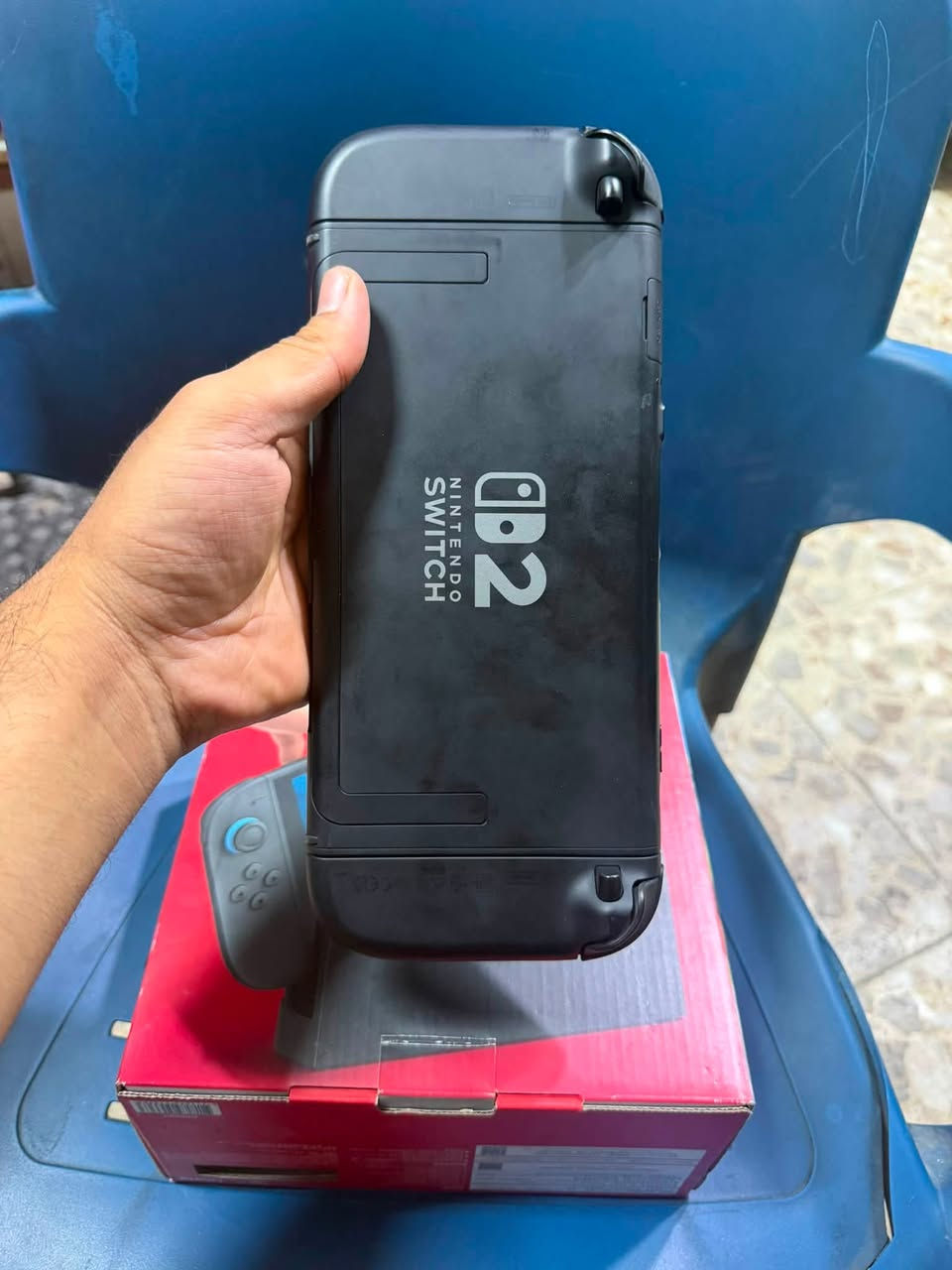 نتندو سويج2 جهاز اخو الجديد استخدام قليل كل ملحقاته الاصليه موجوده ويا3 جوستكات هم منزل علي فيفا26 وويا كاترج فيفا19 وباقي الالعاب المنزله كدامكم وبي اشتراك اونلاين سنه هم ويا جنطه ولاسق شاشه سعره كامل600 الف قفل مكاني بغداد شعله الشراي يتصل***********

