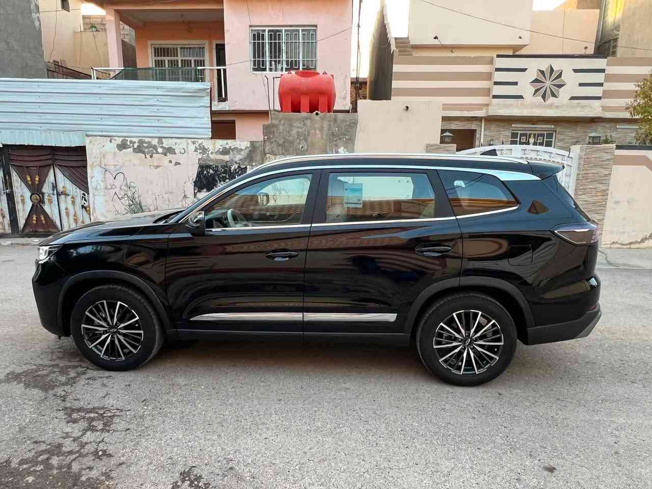 شيري تيكو ٨ بلكن هايبرد فول مواصفات للبيع 
Cherry Tiggo 8 pro PHEV exceed plus 2024 

*محركين كهرباء ومحرك بانزين ١٥٠٠ توربو 
💎ماشية٩ الاف بس  قابل للزيادة 
*عزم الدوران ٥١٠ نيوتن .و٣٢٦ قدرة حصانية 💯
*كير نوع zf الماني DHT wet يتحمل الأجواء العراقية
*بطارية ليثيوم عملاقة ضمان ٨ سنوات 
*السيارة ضمان كل العراق 🇮🇶 ٥ سنوات
*لون اسود وغرفة داخل لون اوف وايت مع أزرق  ورصاصي مختم بماركة شيري Cherry 
*بانوراما حساسات رادارات نقطة عمياء ذكاء صناعي 👀
*كشن طيارة ومساج وتدفئة وتبريد.كامرات 3d تعطيك رؤية ٣٦٠ درجة 
*حساسات وقوف ,بريك اوتو هولد 
نظام صوتي من أرقى شركة Sony مع صب ووفر, 
سايد بريك بصمة ,جام معزز (دبل جام ) لعزل الصوت ,نظام تجنب الحوادث الذكي (مثل تسلا )
*دخول ذكي بدون مفتاح ,إنارة ترحيبية مع موسيقى 
🎳إنارة أمامية وخلفية ديناميكية led ,نظام تقنية الهواء مع ٣ *عطور وفلترة هواء الايوني ,إنارة محيطية متنوعة الالوان 🎡 
🚗ثلاث أنماط قيادة 
🚗ناطق ذكي وايعازات صوتية 
🚗تسارع جميل جدا يصل الى ٦ ثواني ⚡️☄️
🚗تبريد مركزي بمناخ منفصل للركاب والتبريد ولاغلطة ❄️
🚗بوصلة واتجاه القبلة للصلاة 🕋
.
سیارە ب اسمي مکان ديالى
سعر ۲۱٥$
للاتصال 
***********
