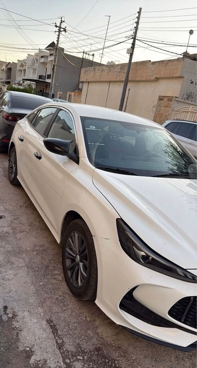 MG GT 2024 
ئم جي جيتي موديل ٢٠٢٤ سفري هةولير لة سفريةوة يةك دةستة بةناوي خومة ٢٢ هزار رويشتية
مواسفاتي ديارةية بةسمة كاميرة حةساس شاشة گةورة سةيارةكة زور زور جوانة يةك دةستة بي سبوخ بي تةزرة بي قةپو قىپ يةك شوختي هةية لة رسمةكة ديارةية بة بني دةرگاوةسة باقي بةشةرت 
رةقةم سةنةوي فةحس هةزة هةمووي نوئ ية 
سةيارةكة مةكينةي ١٥ بي توربو ية مةكينة مةرغوب 
***********
واتس ئةب 
ڤايبةر 
كورةك أربيل, العراق
