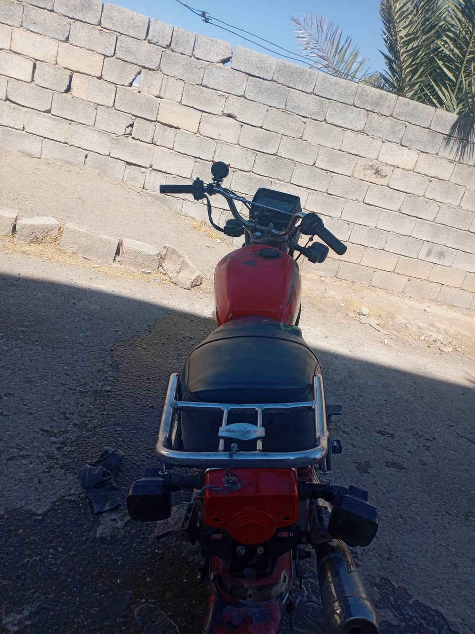 دراجه سيفان موديل 2019 محرك بلادي فول نضافه ونشاط(تشغيل نكره سلف وهندر وكهربايات شغاله كامله) السعر( 300)وبيها مجال حك الجيه لاتصال *********** خاص ما جاوب الشراي يتصل السكن ديالى( ناحيه كنعان)
