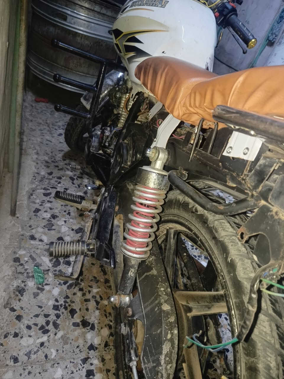 هيوشة • ٢٠١٣ • نضيفة