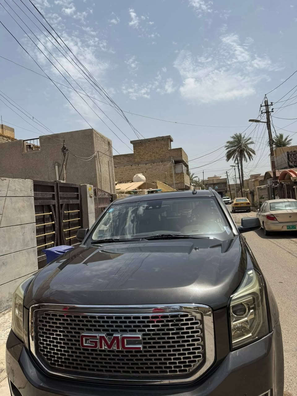 سلام عليكم يوكن جمسي موديل 2020رقم بغداد فول موصفات SLT صور الحادث بل المنشور موصفات فتحه سقف بصمه اربع أبواب صندوق كهرباء كشن تبريد مكينه 5300ماشيه 69كيلو سياره جاهزه كل نقص  مابيها 
السعر اتصل وبيك خير وتدلل ***********
