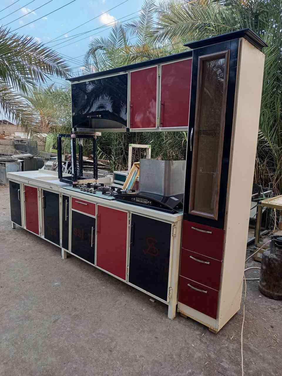 كاونتر 4 قطع 3 متر 
مع طباخ بلازمه وشافطه سعر 370
توجد خدمة توصل بكرو
الشراي يراسل الصفحة أو يتصل *********** أو وتساب
