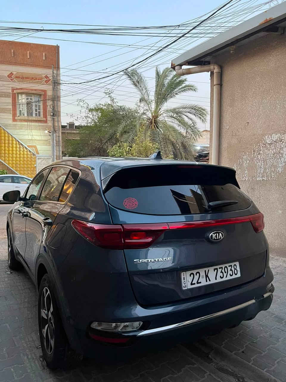سبورتج 2020 
وارد امريكي فقط الباب الخلفي  ع حطته فقط طخه خفيفه بدون اي ضرر داخلي 
مكينه 2400 جديده شادها 
كير تبريد حداده كله جاهز 
رقم اربيل ب اسم شركه تريد تحويل وكاله حاضره 
سياره جاهزه مابيها نقص برغي 
ماشيه 97 كيلو الف 
مكاني البصره *********** 
سعرها 159 وبيها مجال قليل
