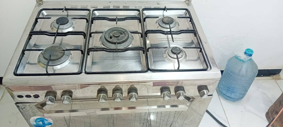 طباخ • ٥عيون • فرن شغال