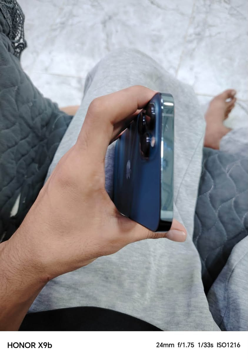 السلام عليكم للبيع  

ايفون 12 بروماكس 

شرط مامفتوح عل بلاد. ذاكره 256 

بطاريه 76 سعر 480 بي مجال بسيط 
الشراي يتصل ***********

نص مكتوب في الصور:
- HONOR X9b 24mm f/1.75 1/100s ISO4231
- HONOR X9b 24mm f/1.75 1/33s ISO1216
- HONOR X9b 24mm f/1.75 1/33s ISO944
- HONOR X9b 24mm f/1.75 1/33s ISO1081
- HONOR X9b 24mm f/1.75 1/33s ISO1063
- HONOR X9b 24mm f/1.75 1/33s ISO1113