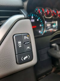 ٢٠١٩ • ٥٣٠٠ V8 • LT نص فول