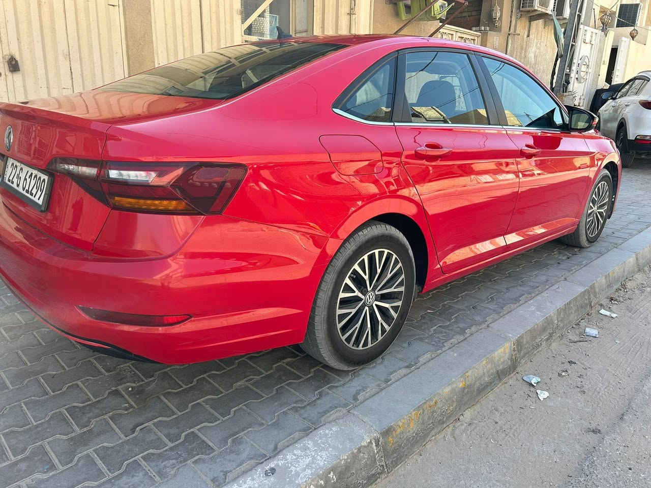السلام عليكم
تم تنزيل السعر لضرورة البيع
فوكس واجن جيتا 2019
مواصفات s
اللون احمر 
مواصفات معروفة رادارات امامي خلفي وجانبي 
هندبريك بصمة 
گير اوتو وعادي 8 نمر
شاشه كبيرة 
ويل كب
السيارة بدون صبغ بيها فقط الدعامية الامامية تبديل بسبب السرقة ، وبيها بارد بالباب الخلفي حادث بالعراق وايرباك سليم عدا البردة مالت الباب الخلفي نفس الباب ابو البارد
الرقم اربيل 
متواجد في اربيل 
السعر 111 ورقة مجال بسيط 
سعرها اكثر لكن اريد ابيع

التواصل *********** واتساب واتصال 

صور الحادث مرفقة مع الصور

