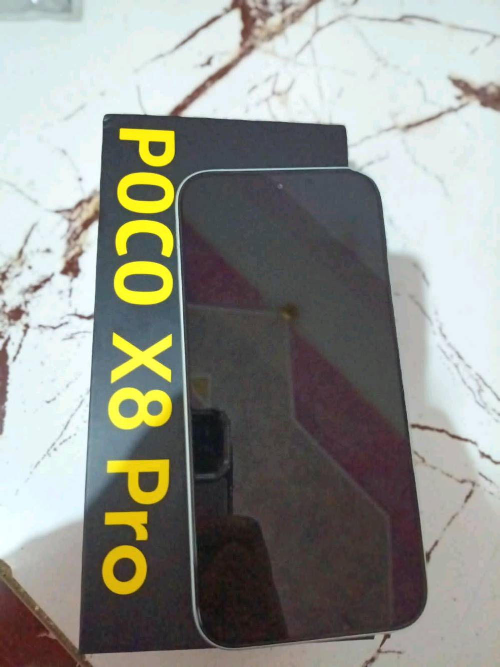 Poco x8 pro استعمال 30 يوم السعر 650000الف لي الاتصال على الرقم الموجود ***********
ممكن تذكرلي السعة والرام بالضبط؟ (مثلاً 8/256 أو 12/512): 
الرام12/,512كيكة
هل الجهاز عليه أي خدش أو ضربات أو مشكلة بالشاشة/الظهر/الكاميرات؟ وإذا أكو شنو تفاصيلها؟: 
لا يوجد خدش في الجهاز ولا في الكاميرات استعمال نظيف 
هل ويا الجهاز الكرتون والشاحن والكفر والسيم تيك أو كل الملحقات الأصلية كاملة؟: 
يتي معة الجهاز كل ملحقات الموبايل معاة كارتون و الشاحنة و الكفر 
مكـانك وين بالضبط داخل العراق؟ وهل تفضّل التسليم إيد بإيد أو الشحن، وقابل للتفاوض لو السعر ثابت؟: 
مكاني في السماوة الوركاء تسلم الجهاز إيد بايد و السعر ثابت 