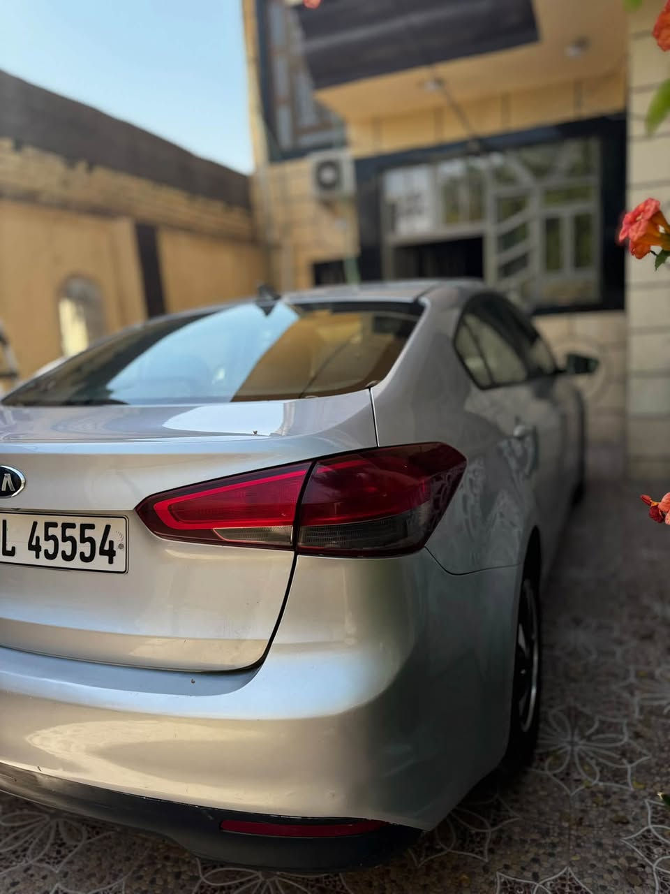 السلام عليكم
للبيع سياره فورتي موديل 18 محرك 2000 وارد امريكي 

الضرد قطعتين جاملغ وبنيد وقليل بارد نفس ما واضح 

ب السونار  
السعر 110 وبيها مجال

المكان بابل مسيب

***********
