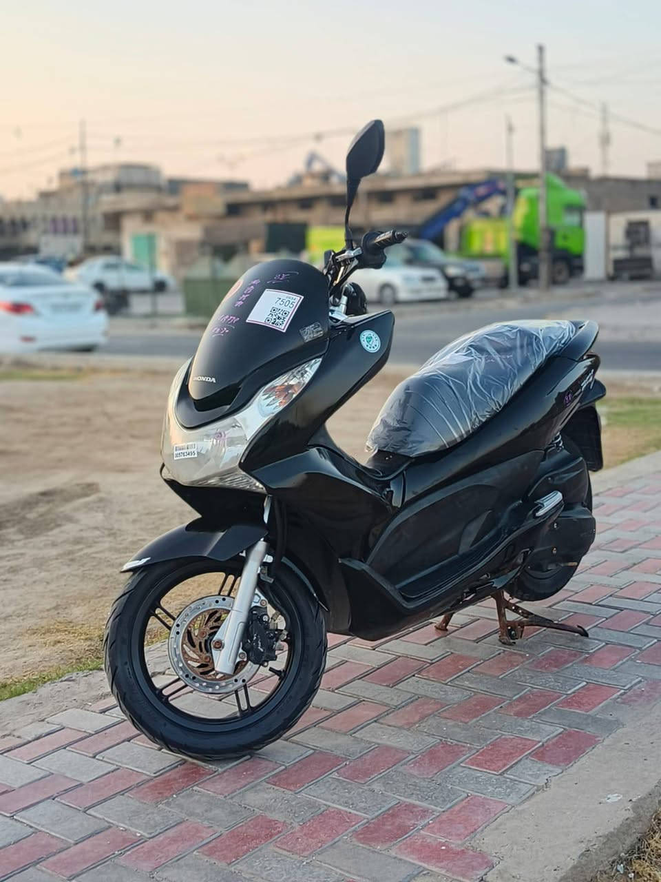 سلام عليكم....
دراجة (PSX)...(جيل الاول)  
🛵للبيع  
دراجة شلعه معدل كهربائيات كلهه شغاله 
دراجة جديده  بلادية
أي نقص مابيهة
جيب فيتر وتعال افحص
العنوان بغداد مدينه الصدر قرب مطعم ليمونة🍋 الاستفسار الاتصال على الرقم 📞 ***********

