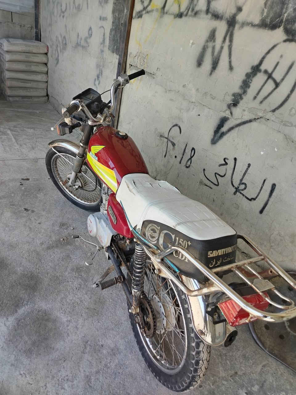 ماطور بارت 99999 مكينة مرة وحدة معمره البارحه مكينة كير شرط تراي وين ما تريد السعر 300 تواصل ***********
